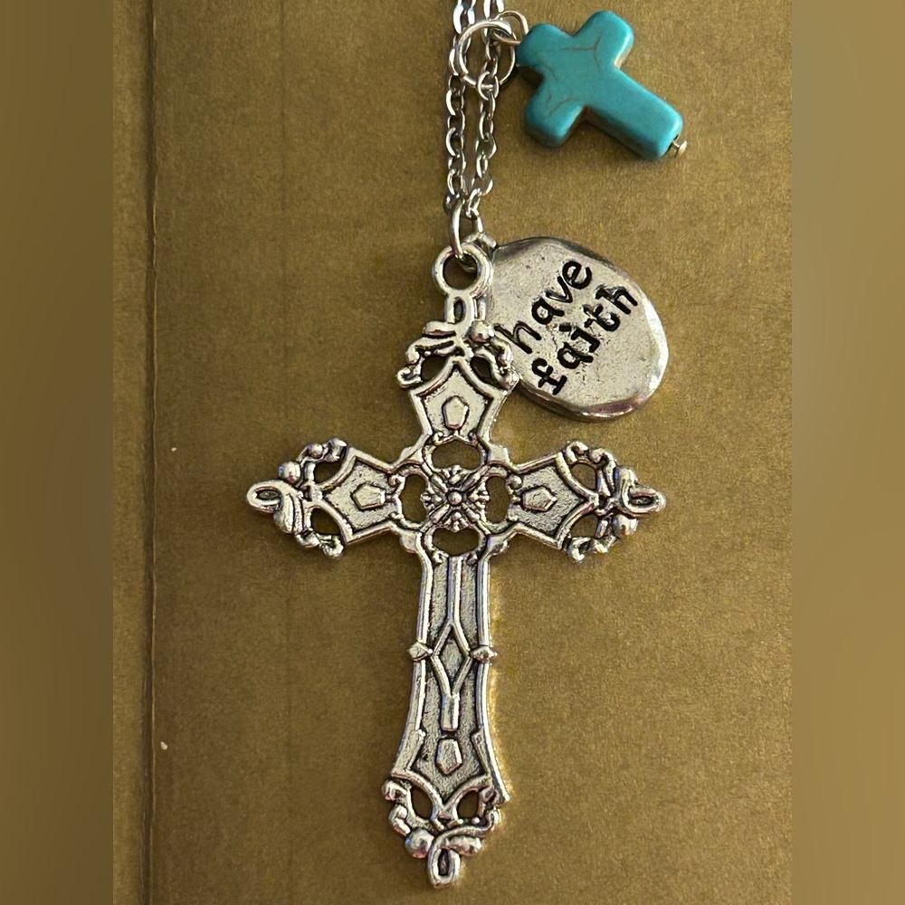 1💰FREE/bundle NWOT Necklace etched Cross, turquoise cross, “have faith ” & chain